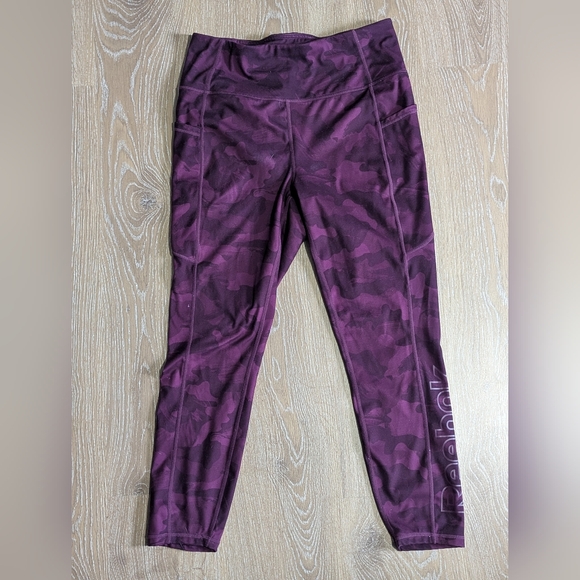 Reebok Pants - Reebok High Rise Women's Large‎ Purple Camo Leggings With Pockets